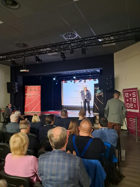 Nasz krajan na konferencji kolejowej