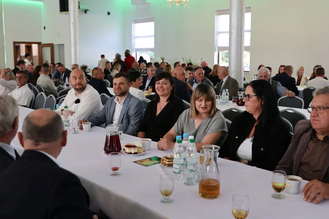 Samorządowcy na pielgrzymce! Sprawdź kto był! (foto) - Zdjęcie główne