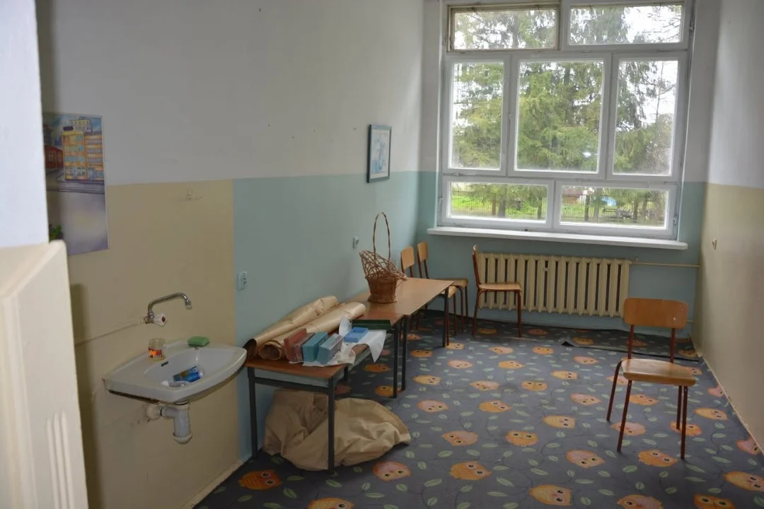 Zamiast szkolnych dzwonków – centrum życia mieszkańców (foto) - Zdjęcie główne